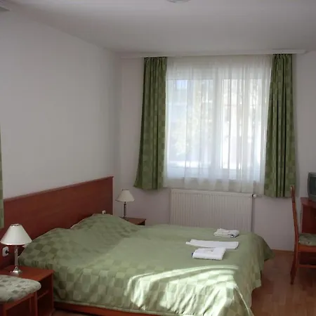 Hotel Kristaly
