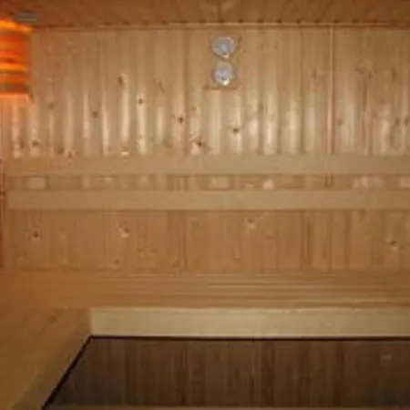 Kristaly Hotel